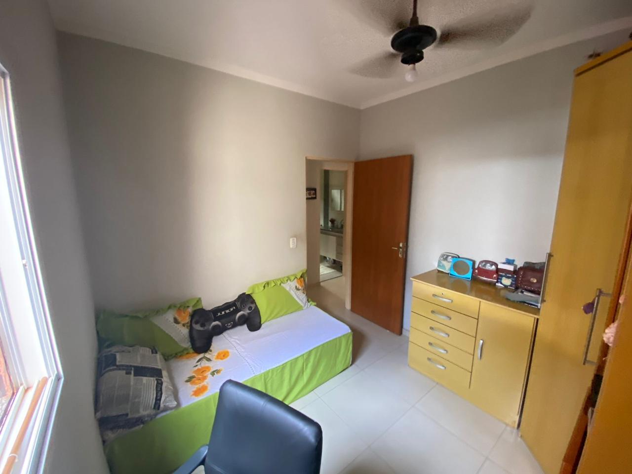 VENDE - CASA CONDOMÍNIO RUBI - 3 DORMITÓRIOS - EM BRODOWSKI-SP. brodosqui