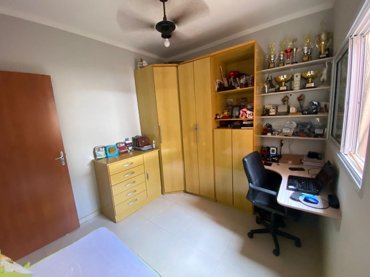 VENDE - CASA CONDOMÍNIO RUBI - 3 DORMITÓRIOS - EM BRODOWSKI-SP. brodosqui