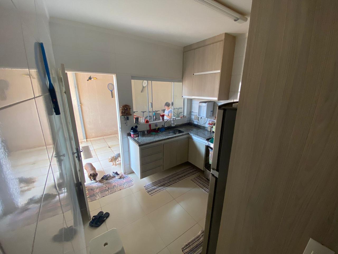 VENDE - CASA CONDOMÍNIO RUBI - 3 DORMITÓRIOS - EM BRODOWSKI-SP. brodosqui