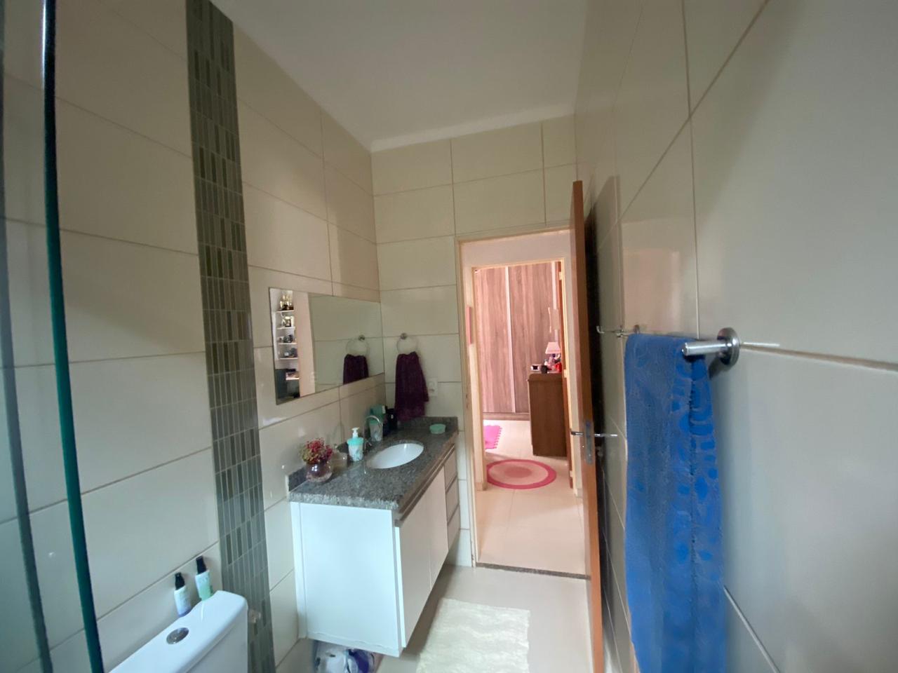 VENDE - CASA CONDOMÍNIO RUBI - 3 DORMITÓRIOS - EM BRODOWSKI-SP. brodosqui