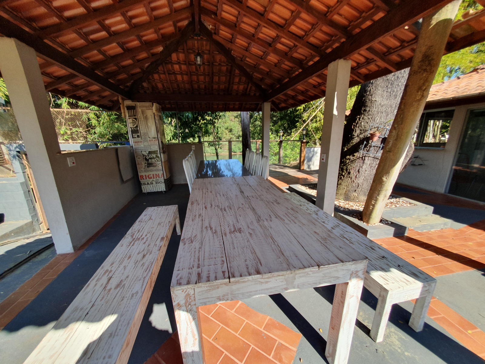 VENDE: RANCHO COMPLETO - BEIRA DO RIO PARDO - FAZENDA PAREDÃO -SERRANA-SP.