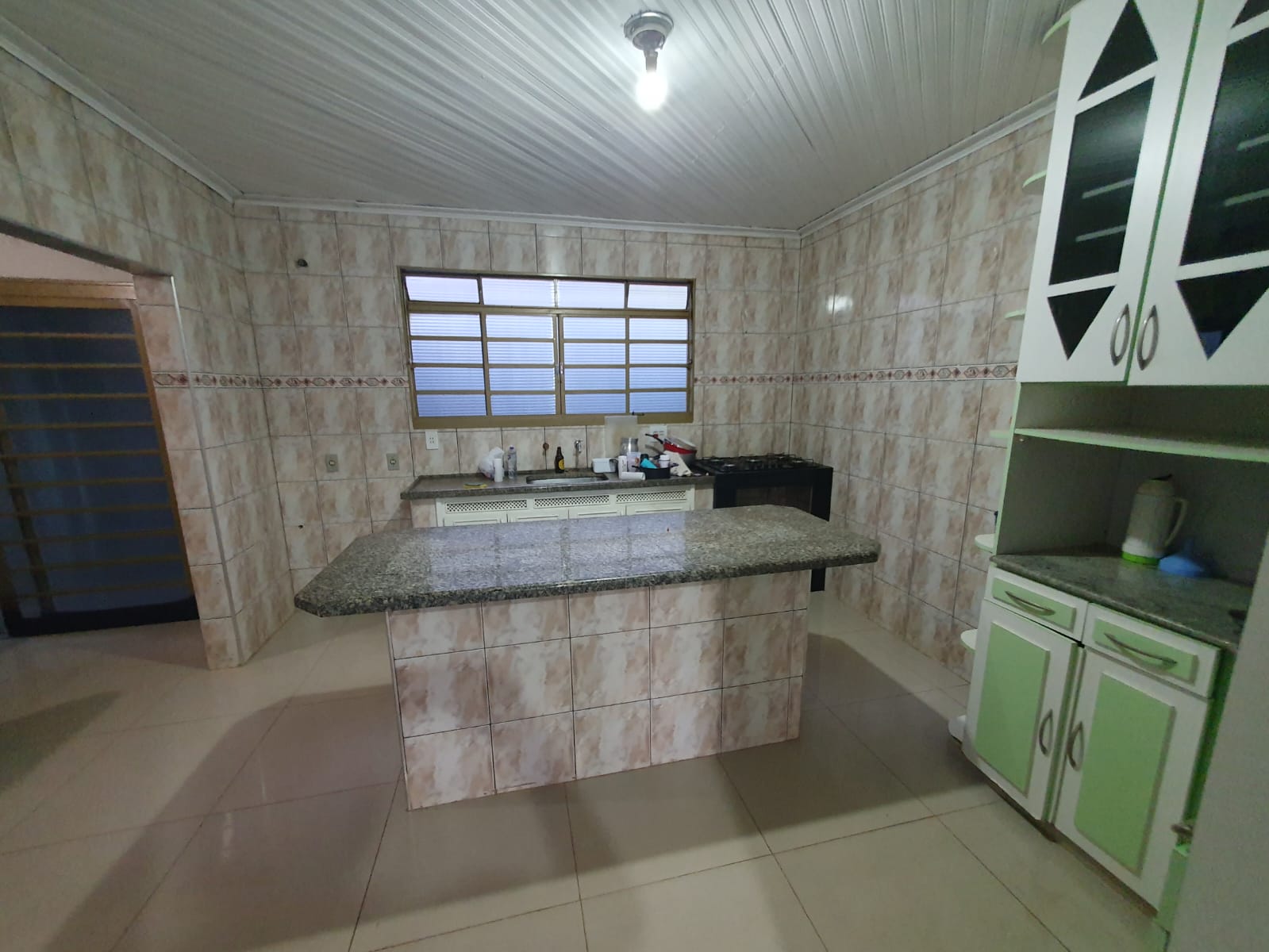 VENDE: CASA COM PISCINA - COHAB III - BRODOWSKI-SP. (Brodosqui)