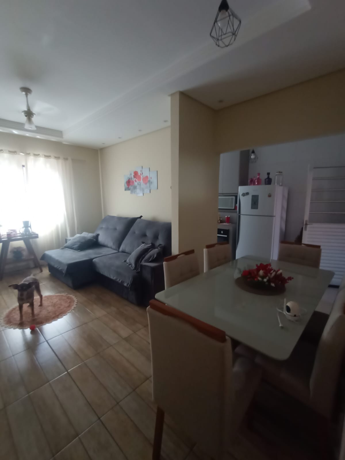 VENDE: CASA 02 DORMITÓRIOS - 