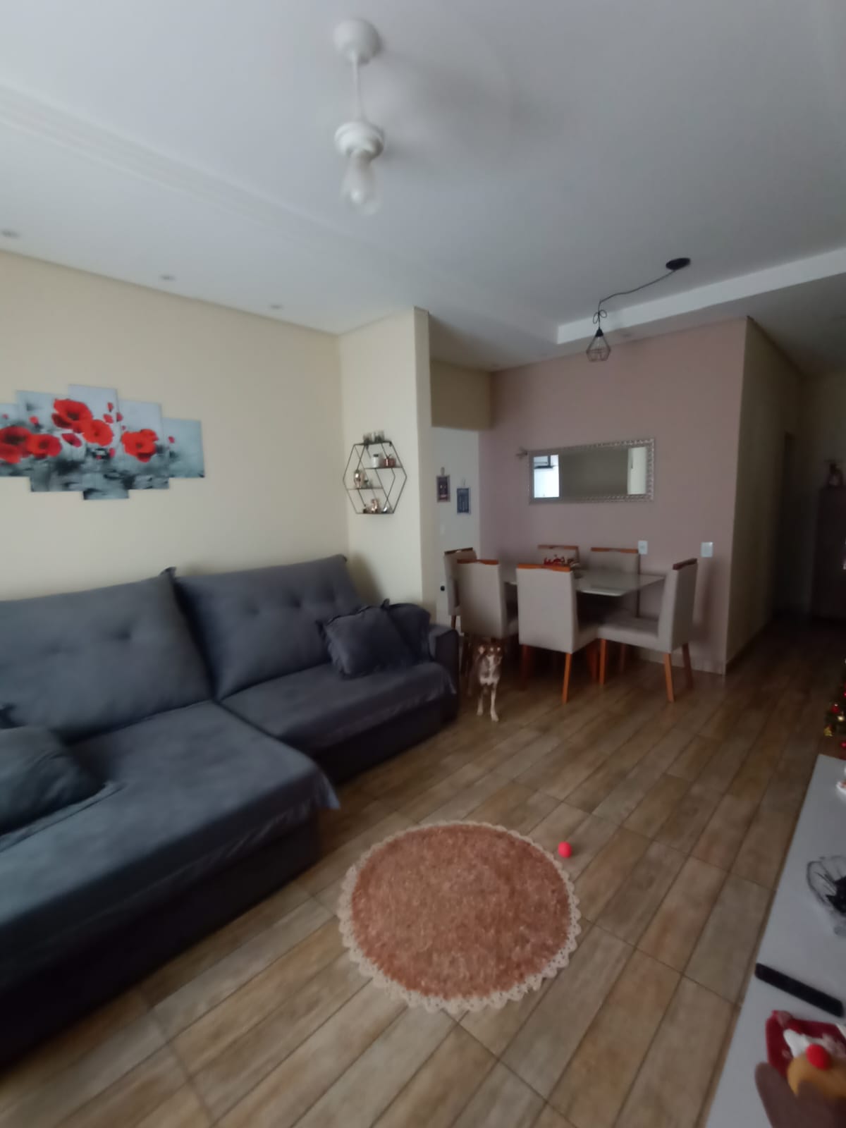 VENDE: CASA 02 DORMITÓRIOS - 