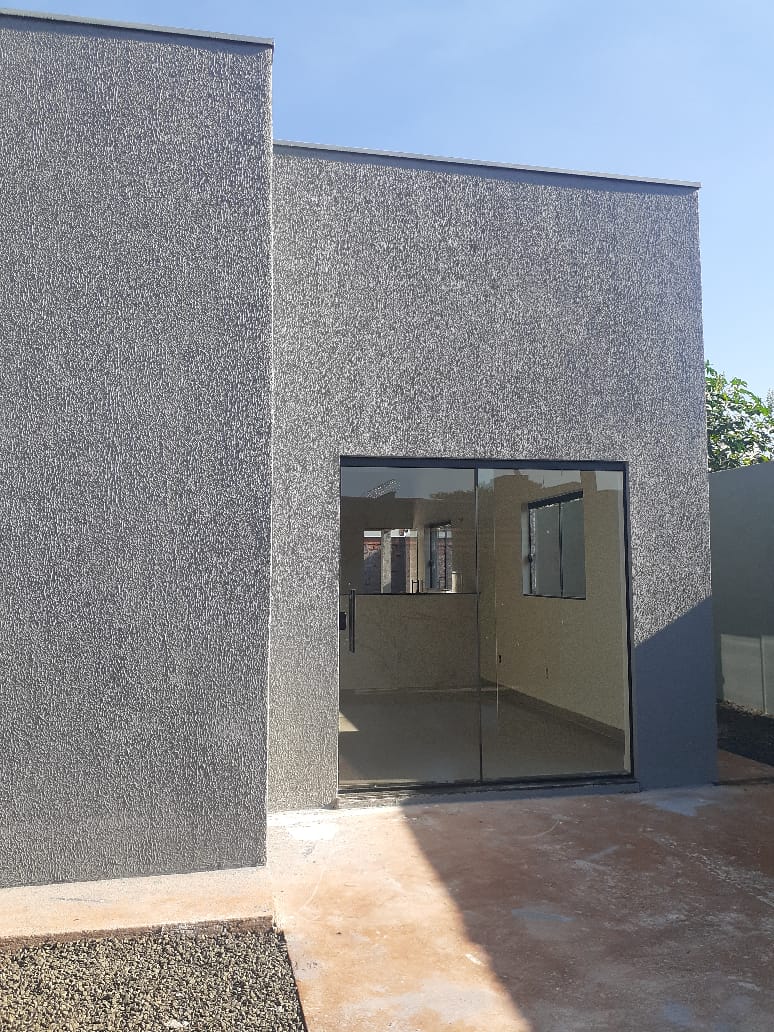 VENDE: CASA 03 DORMITÓRIOS - BAIRRO SÃO FRANCISCO (BOULEVARD) - JARDINÓPOLIS-SP.