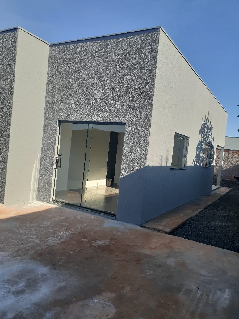 VENDE: CASA 03 DORMITÓRIOS - BAIRRO SÃO FRANCISCO (BOULEVARD) - JARDINÓPOLIS-SP.