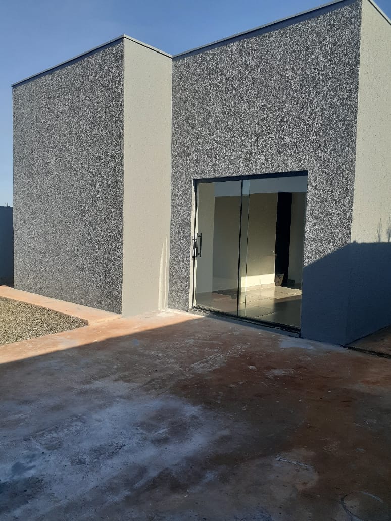 VENDE: CASA 03 DORMITÓRIOS - BAIRRO SÃO FRANCISCO (BOULEVARD) - JARDINÓPOLIS-SP.