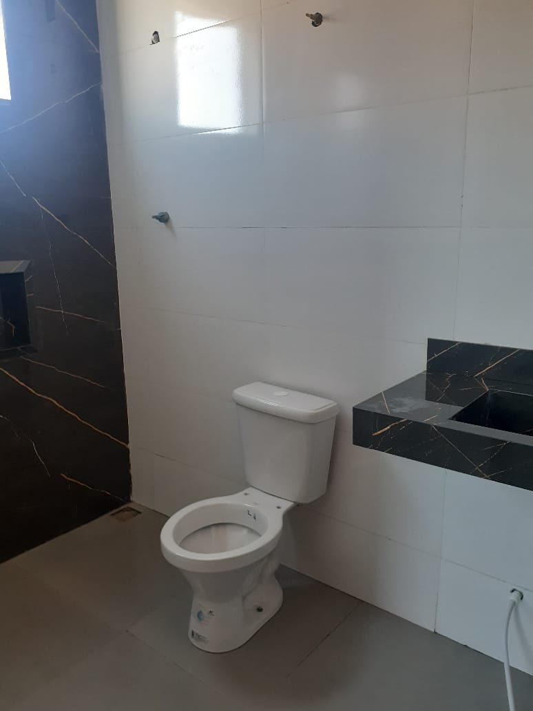 VENDE: CASA 03 DORMITÓRIOS - BAIRRO SÃO FRANCISCO (BOULEVARD) - JARDINÓPOLIS-SP.