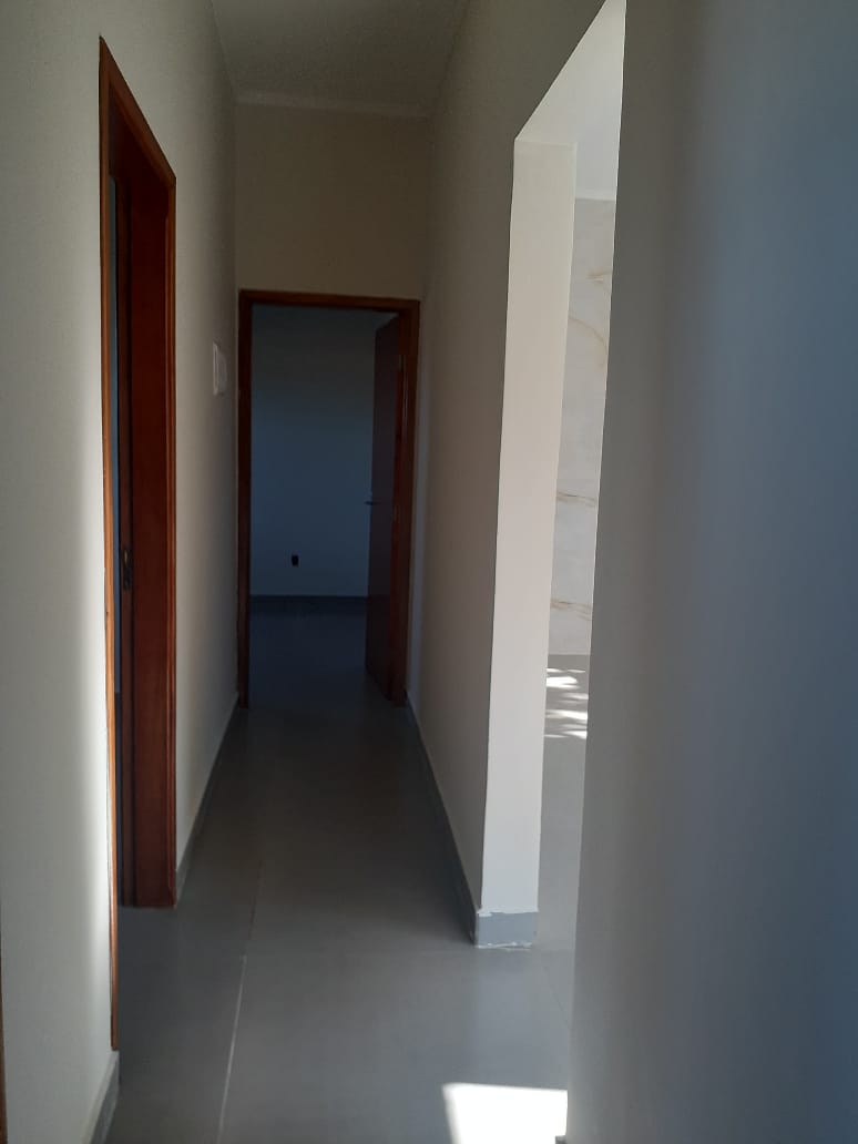 VENDE: CASA 03 DORMITÓRIOS - BAIRRO SÃO FRANCISCO (BOULEVARD) - JARDINÓPOLIS-SP.