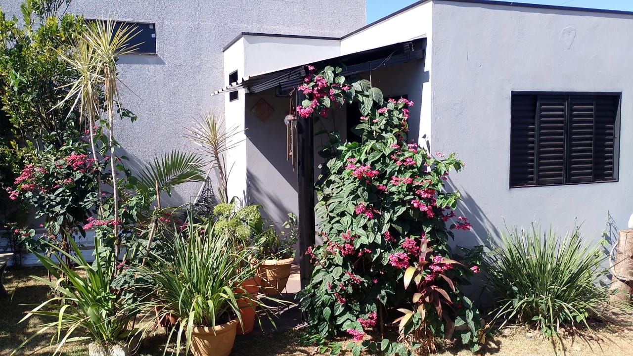 VENDE: TERRENO MURADO -PORTÃO - 01 SUÍTE - CONDOMÍNIO VERONA EM BRODOWSKI-SP
