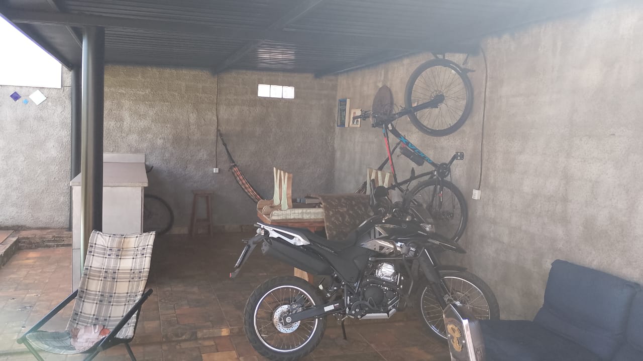 VENDE: TERRENO MURADO -PORTÃO - 01 SUÍTE - CONDOMÍNIO VERONA EM BRODOWSKI-SP