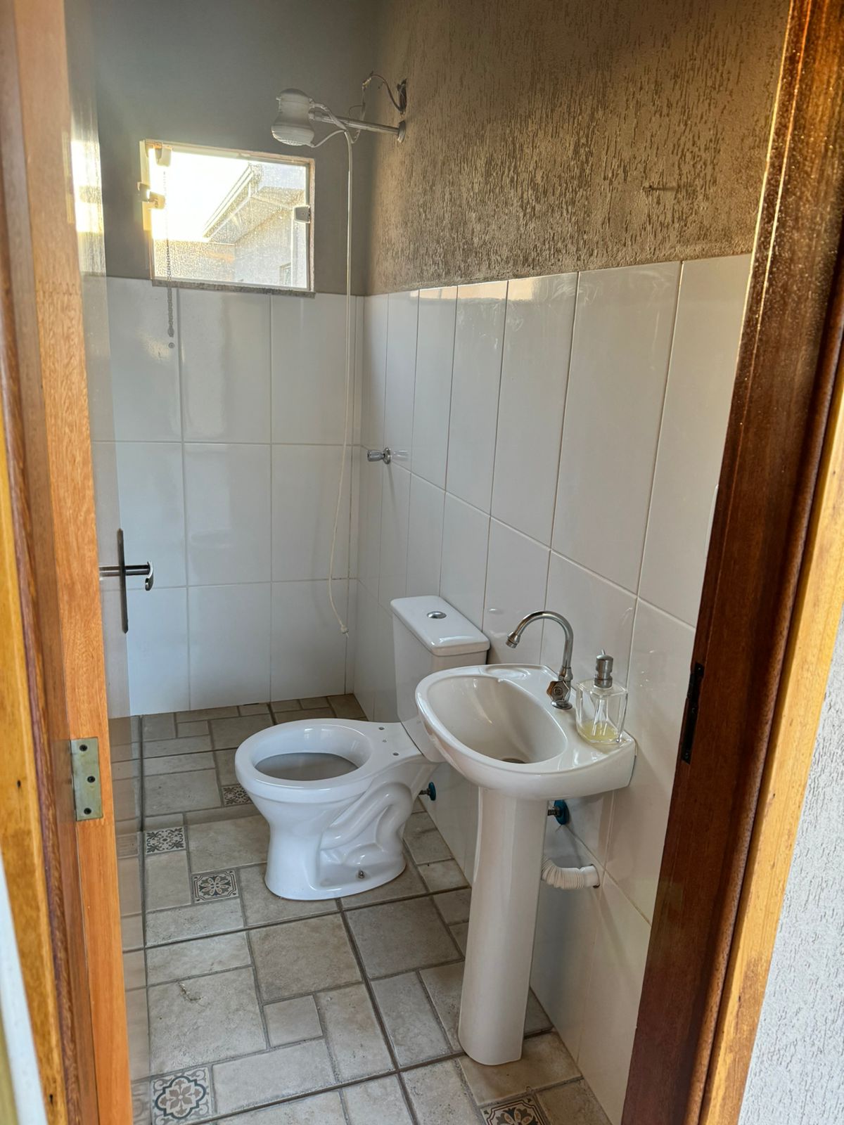 VENDE: CASA COM PISCINA - JARDIM DAS OLIVEIRAS - BRODOWSKI-SP