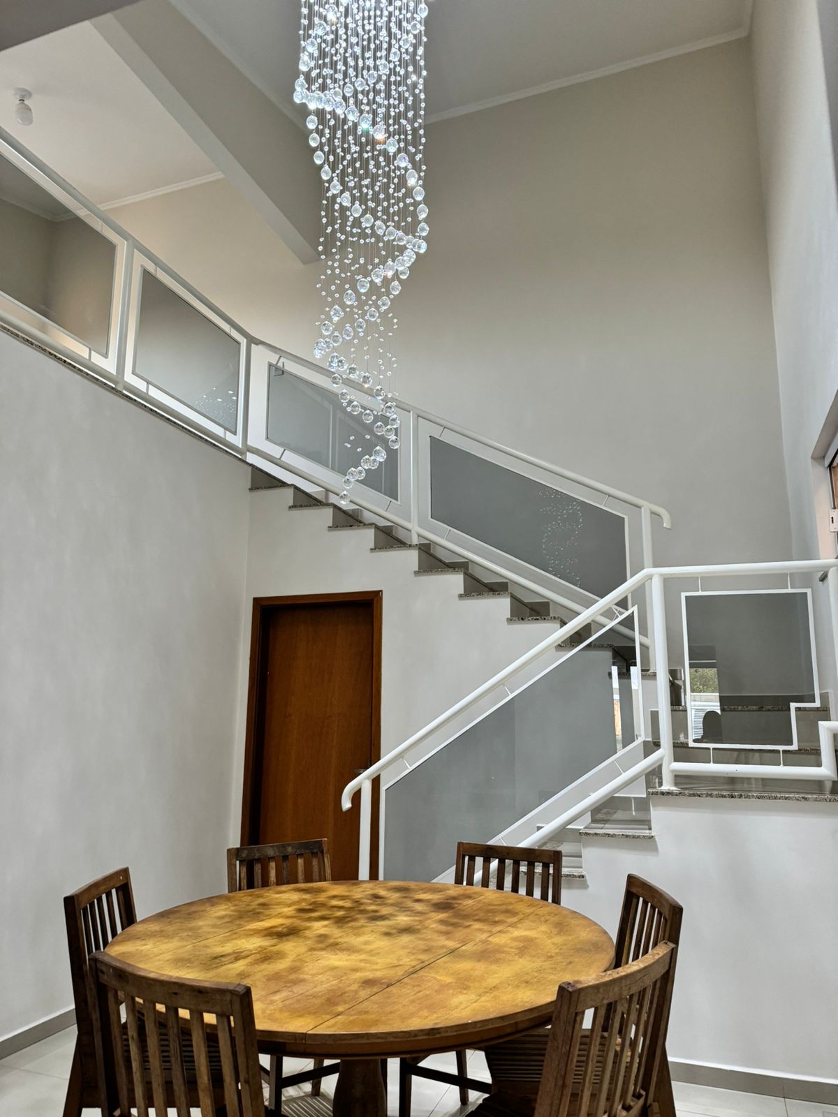 VENDE: CASA COM PISCINA - JARDIM DAS OLIVEIRAS - BRODOWSKI-SP
