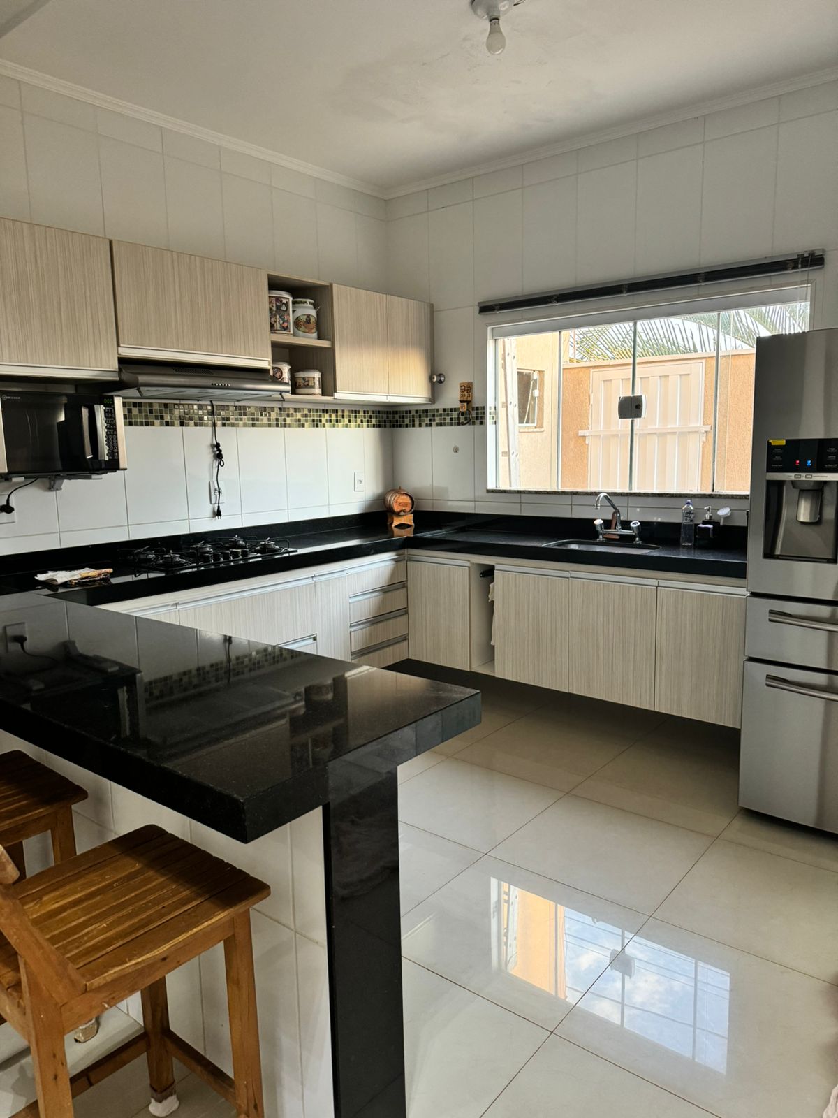 VENDE: CASA COM PISCINA - JARDIM DAS OLIVEIRAS - BRODOWSKI-SP