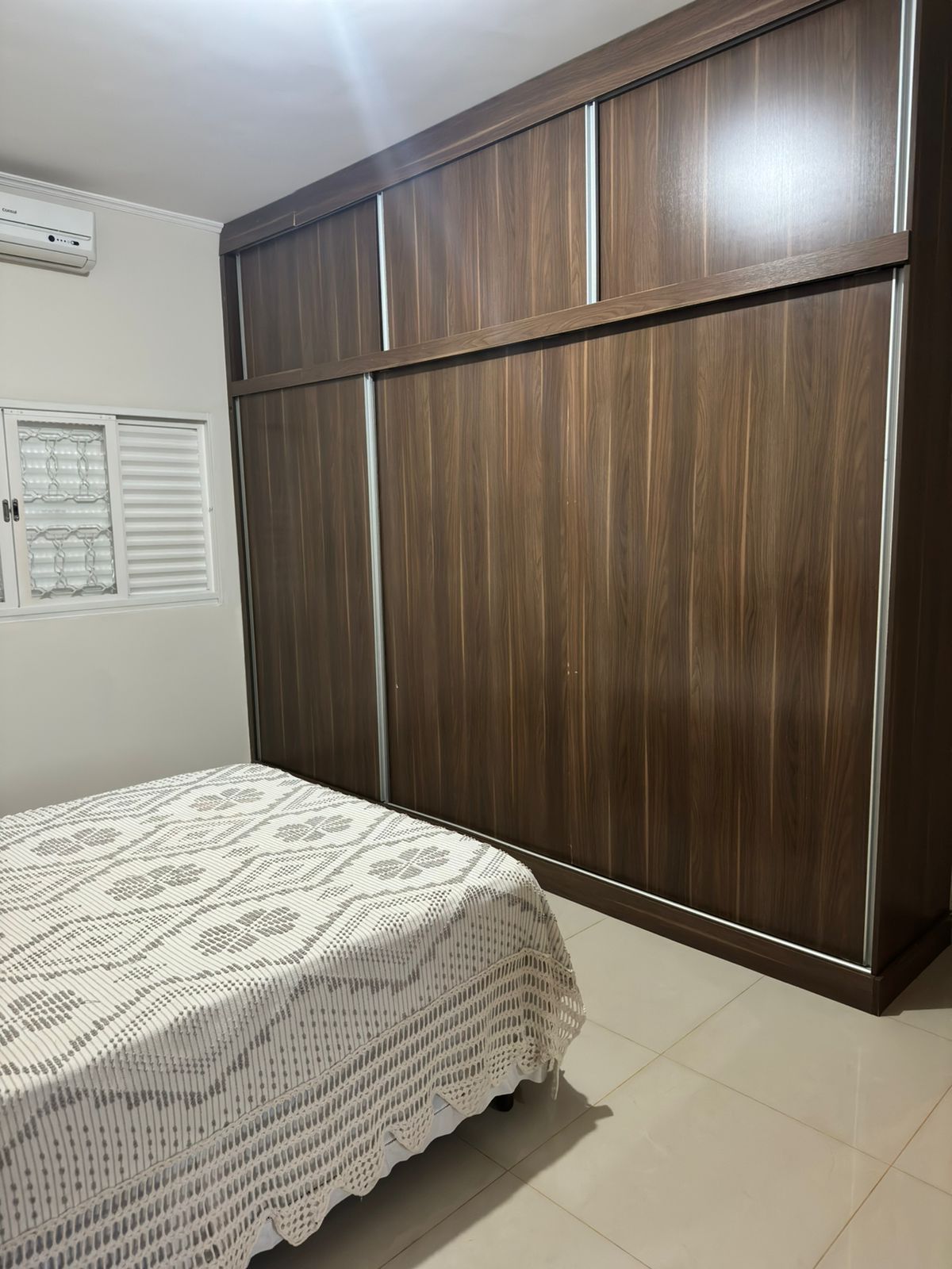 VENDE: CASA COM PISCINA - JARDIM DAS OLIVEIRAS - BRODOWSKI-SP