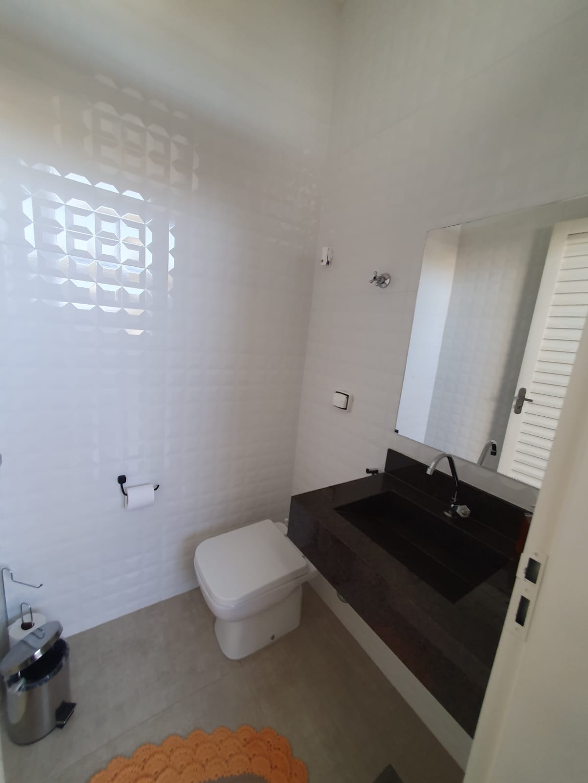 VENDE: CASA NO CONDOMÍNIO VERONA - COMPLETA - BRODOWSKI-SP.
