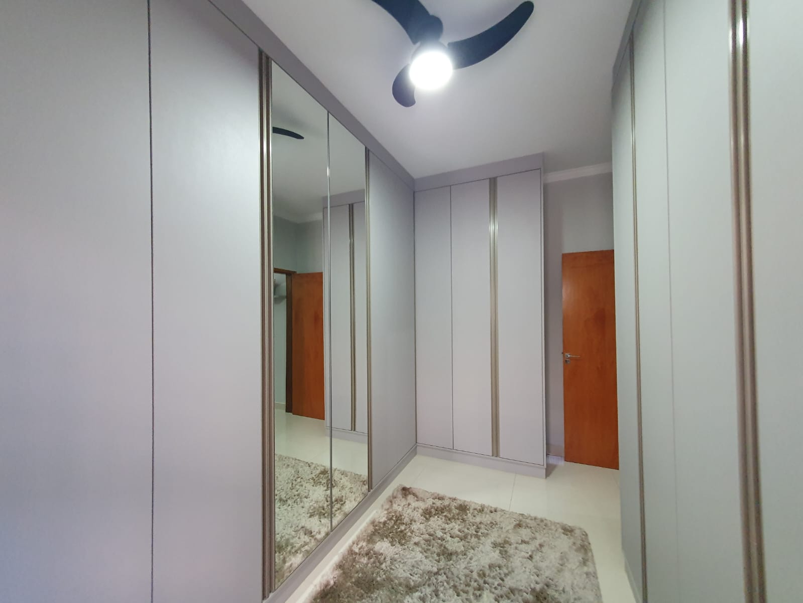 VENDE: CASA NO CONDOMÍNIO VERONA - COMPLETA - BRODOWSKI-SP.