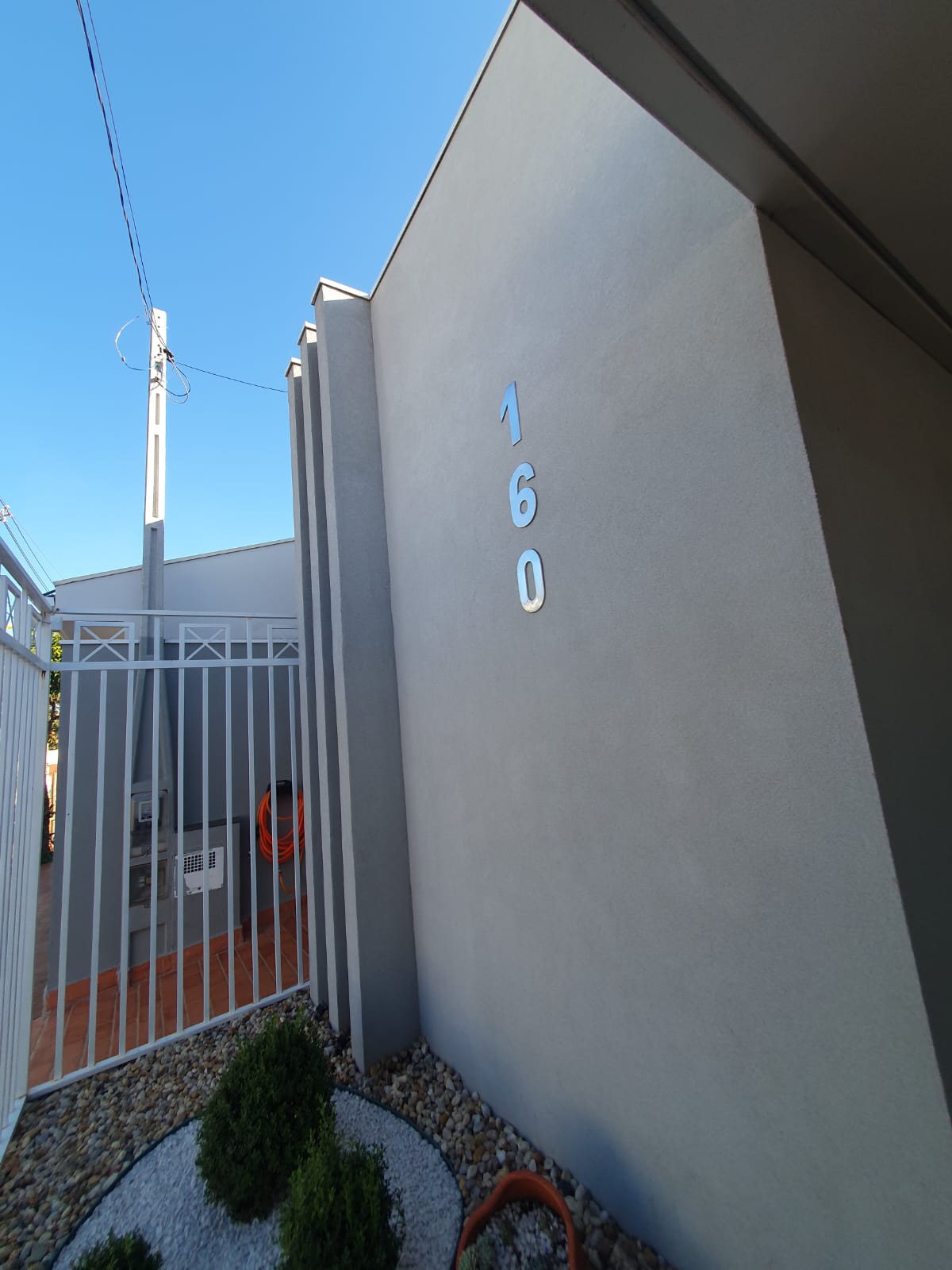 VENDE: CASA NO CONDOMÍNIO VERONA - COMPLETA - BRODOWSKI-SP.