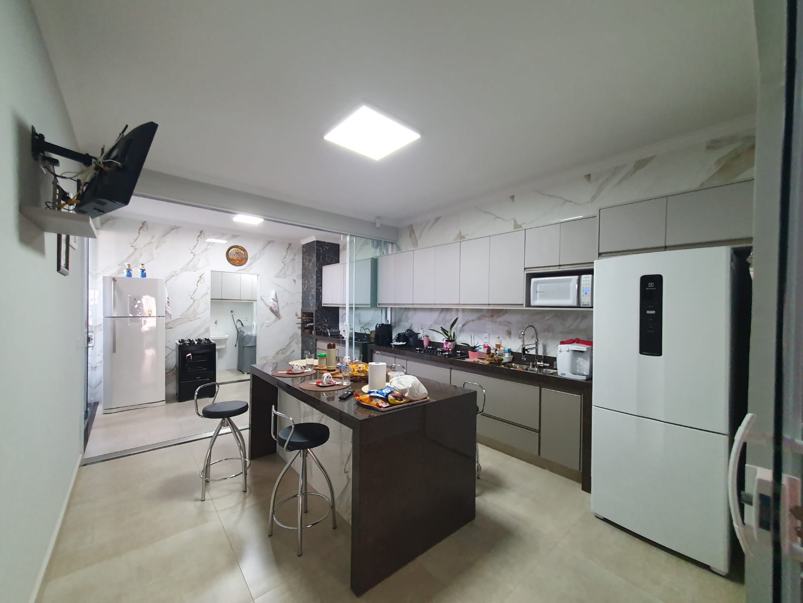VENDE: CASA NO CONDOMÍNIO VERONA - COMPLETA - BRODOWSKI-SP.