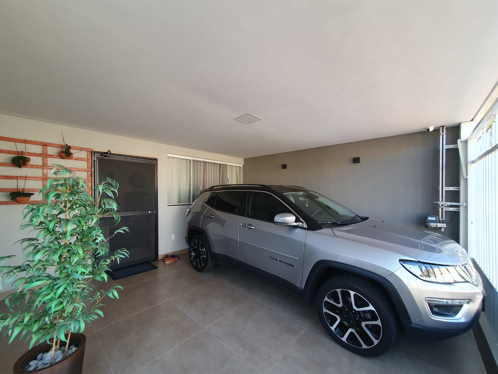 VENDE: CASA NO CONDOMÍNIO VERONA - COMPLETA - BRODOWSKI-SP.