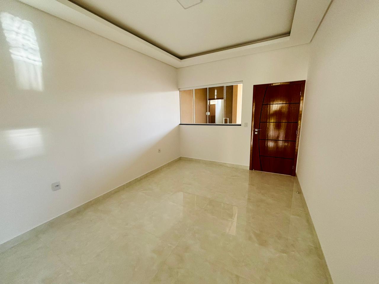 VENDE: CASA 03 DORMITÓRIOS SENDO 01 SUÍTE - AMPLO TERRENO DE 429M² - JARDIM MARIA IMACULADA II - BRODOWSKI