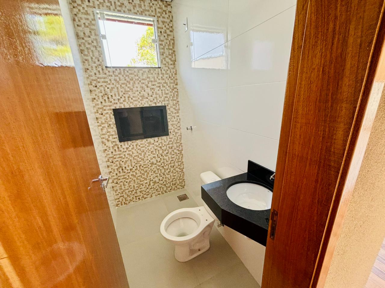 VENDE: CASA 03 DORMITÓRIOS SENDO 01 SUÍTE - AMPLO TERRENO DE 429M² - JARDIM MARIA IMACULADA II - BRODOWSKI