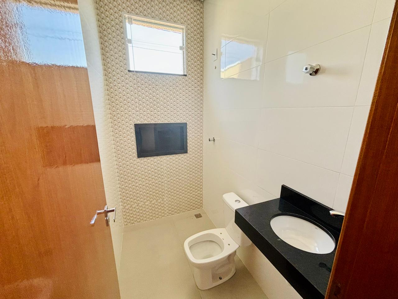 VENDE: CASA 03 DORMITÓRIOS SENDO 01 SUÍTE - AMPLO TERRENO DE 429M² - JARDIM MARIA IMACULADA II - BRODOWSKI