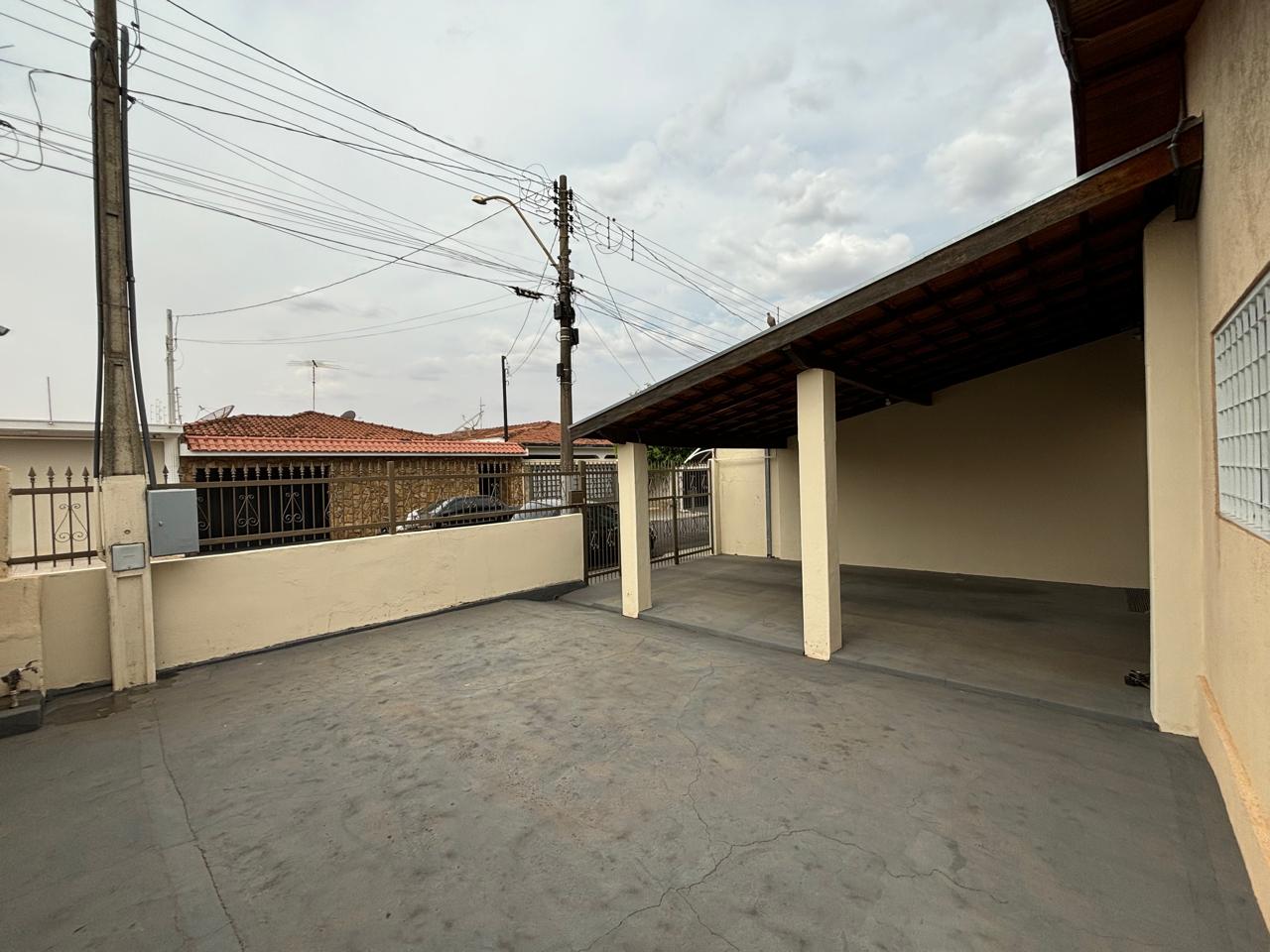 VENDE: CASA 03 DORMITÓRIOS - COHAB I - BRODOWSKI-SP.