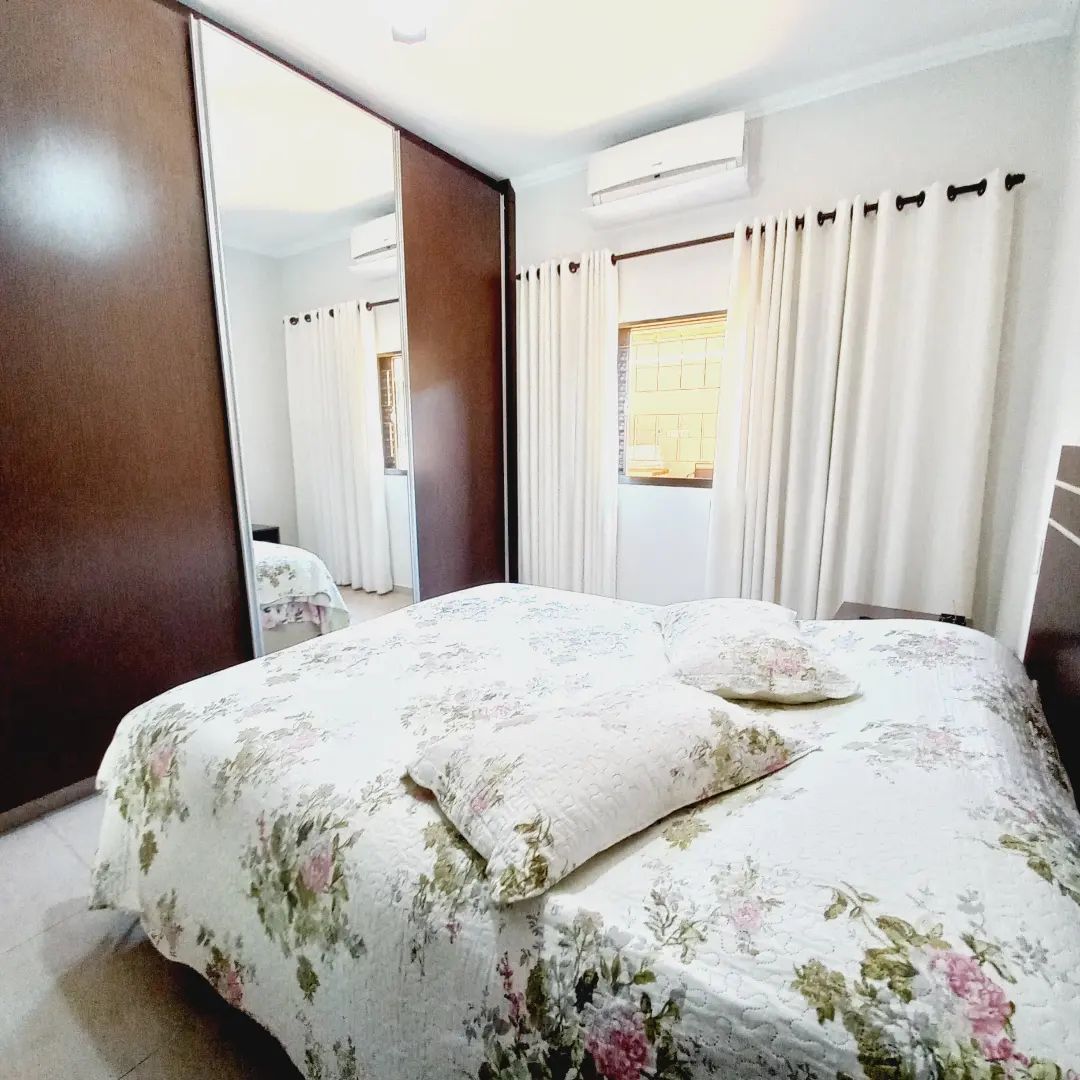 VENDE - CASA 03 DORMITÓRIOS - SUÍTE - JARDIM MARIA IMACULADA II - BRODOWSKI-SP.