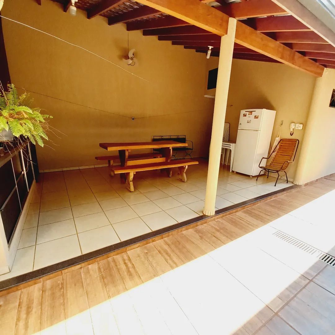 VENDE - CASA 03 DORMITÓRIOS - SUÍTE - JARDIM MARIA IMACULADA II - BRODOWSKI-SP.