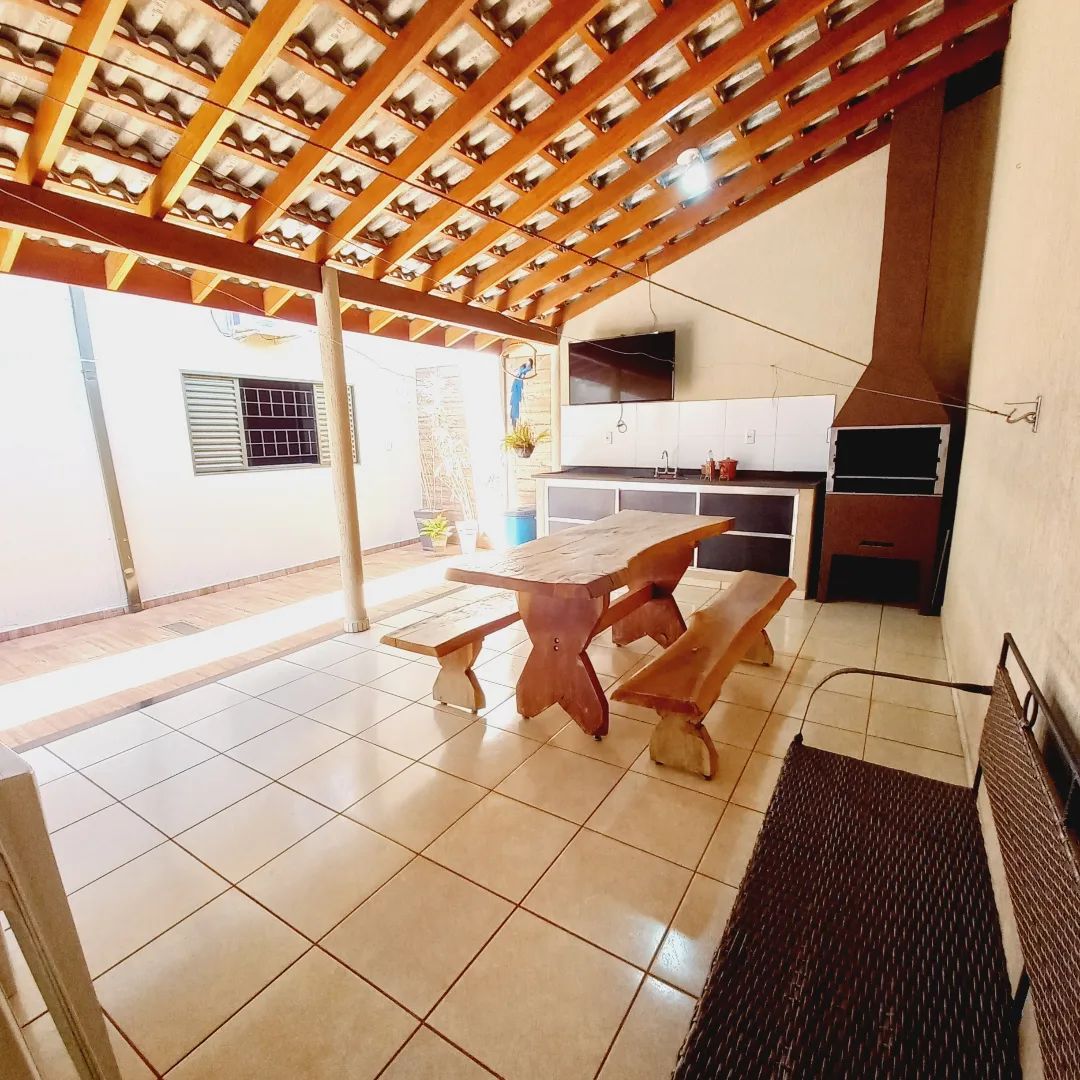 VENDE - CASA 03 DORMITÓRIOS - SUÍTE - JARDIM MARIA IMACULADA II - BRODOWSKI-SP.