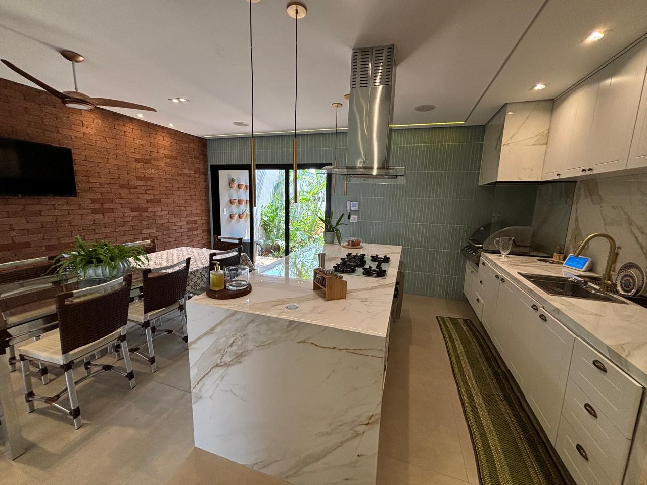 VENDE. RESIDENCIA DE ALTO PADRÃO COM 03 DORMITÓRIOS - CENTRO - BRODOWSKI-SP 