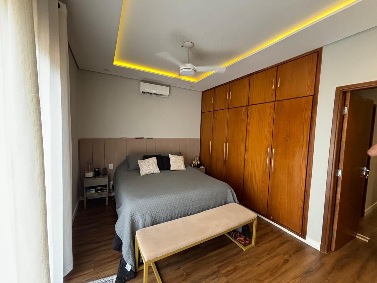 VENDE. RESIDENCIA DE ALTO PADRÃO COM 03 DORMITÓRIOS - CENTRO - BRODOWSKI-SP 