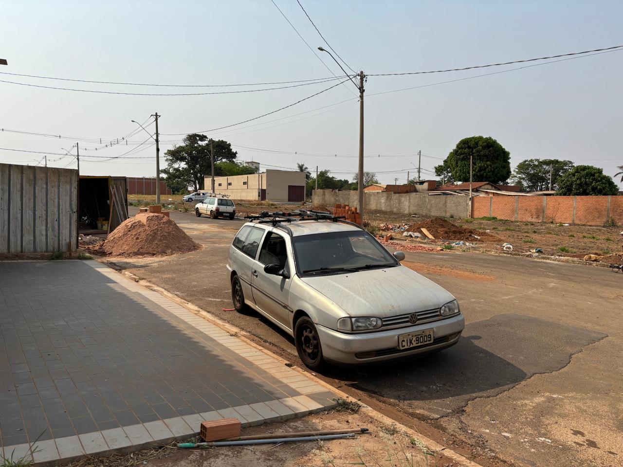 VENDE: TERRENO 250m² - MURADO COM EDICULA EM CONSTRUÇÃO - NO JARDIM BOTÂNICO EM BRODOWSKI-SP.
