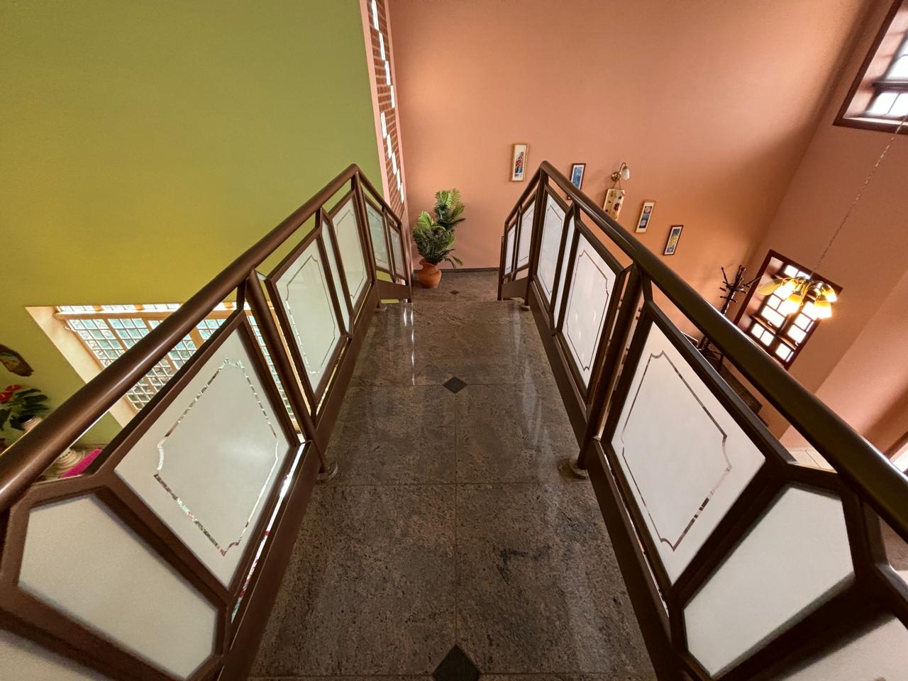 VENDE. RESIDENCIA DE ALTO PADRÃO COM 03 SUÍTES - ARANTES FERREIRA - BRODOWSKI-SP