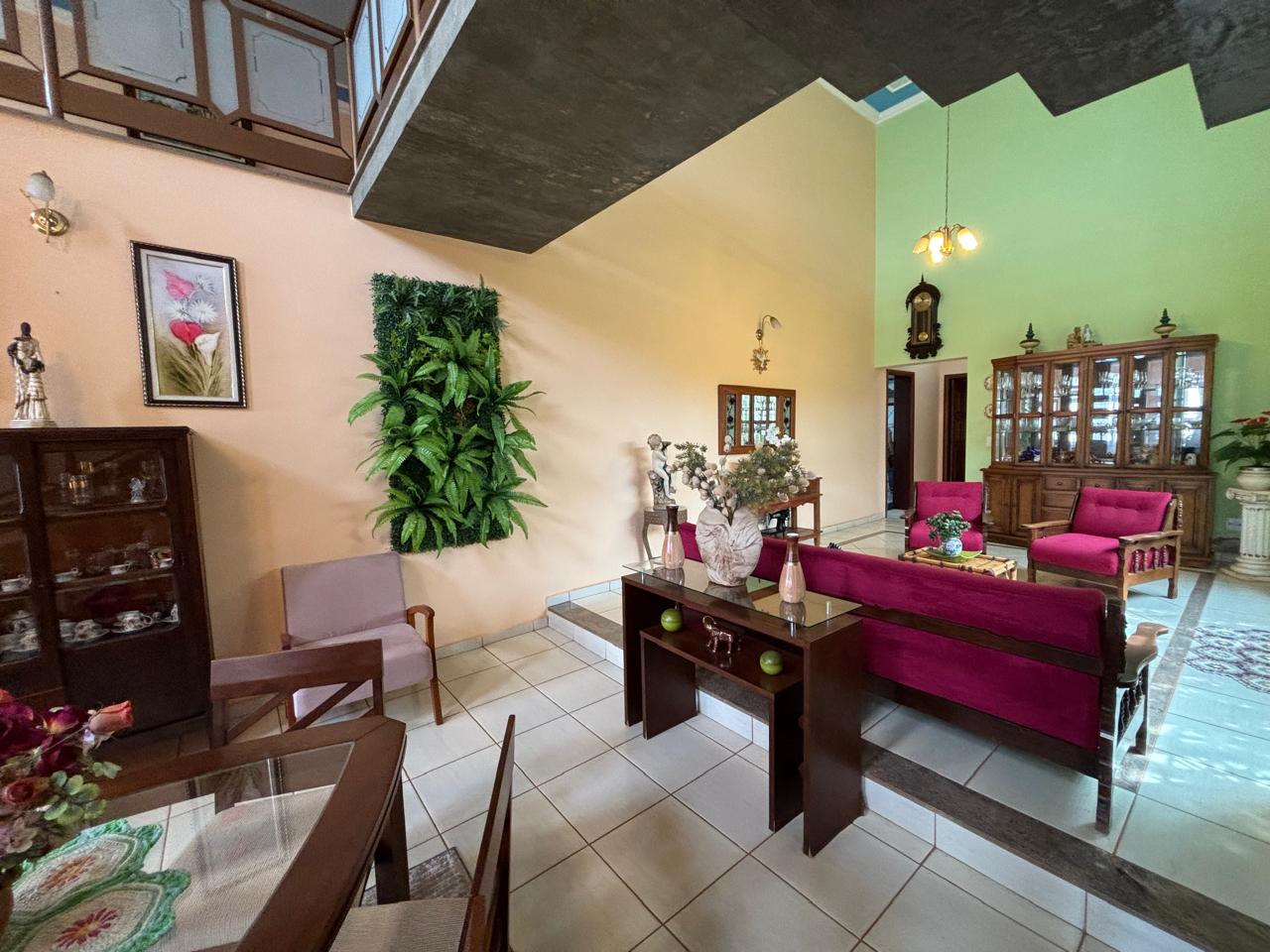 VENDE. RESIDENCIA DE ALTO PADRÃO COM 03 SUÍTES - ARANTES FERREIRA - BRODOWSKI-SP