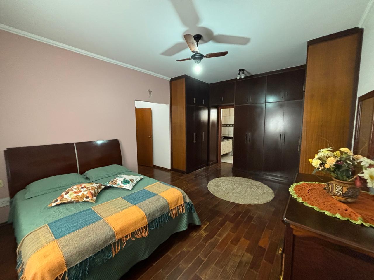 VENDE. RESIDENCIA DE ALTO PADRÃO COM 03 SUÍTES - ARANTES FERREIRA - BRODOWSKI-SP