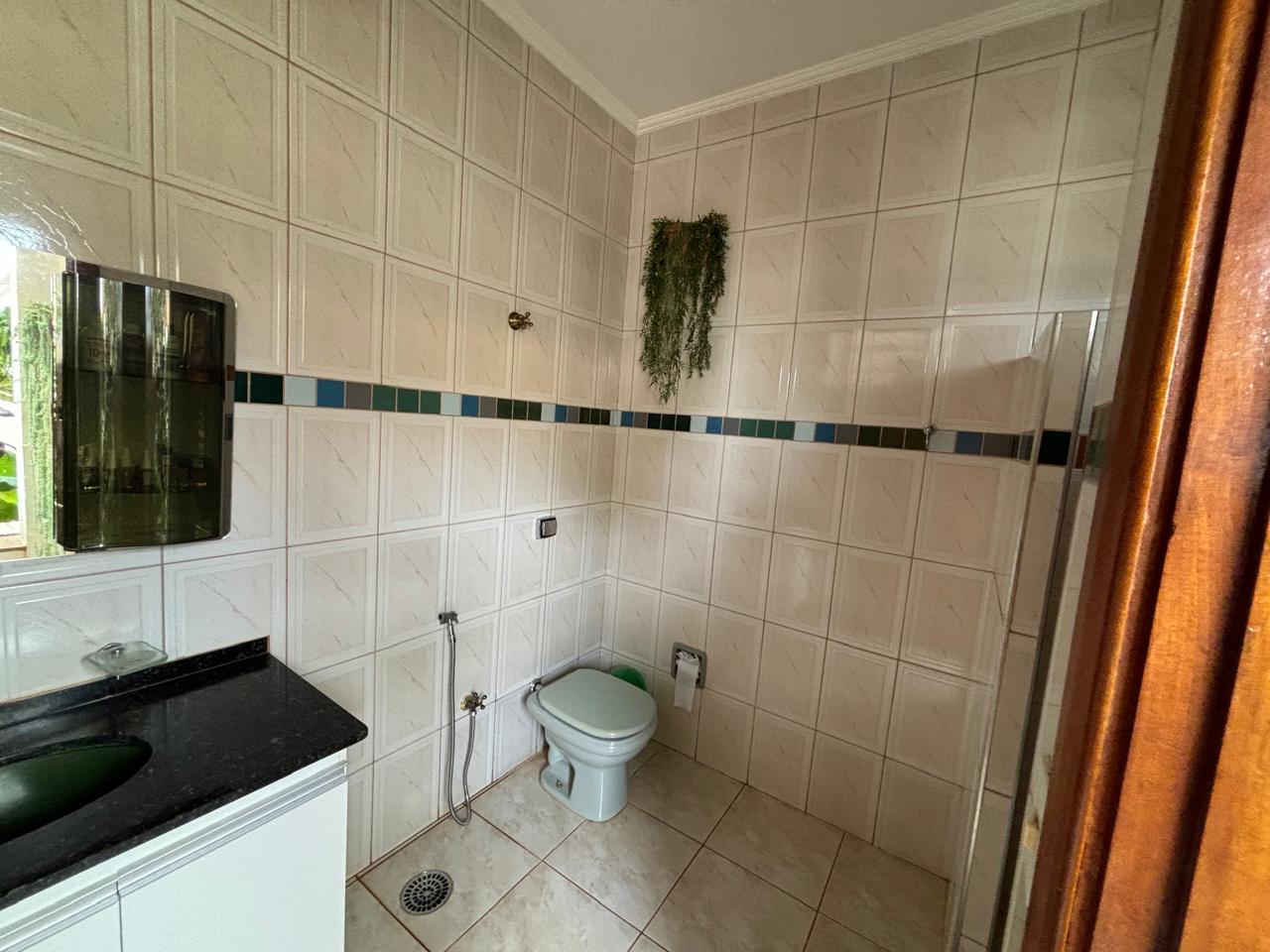VENDE. RESIDENCIA DE ALTO PADRÃO COM 03 SUÍTES - ARANTES FERREIRA - BRODOWSKI-SP