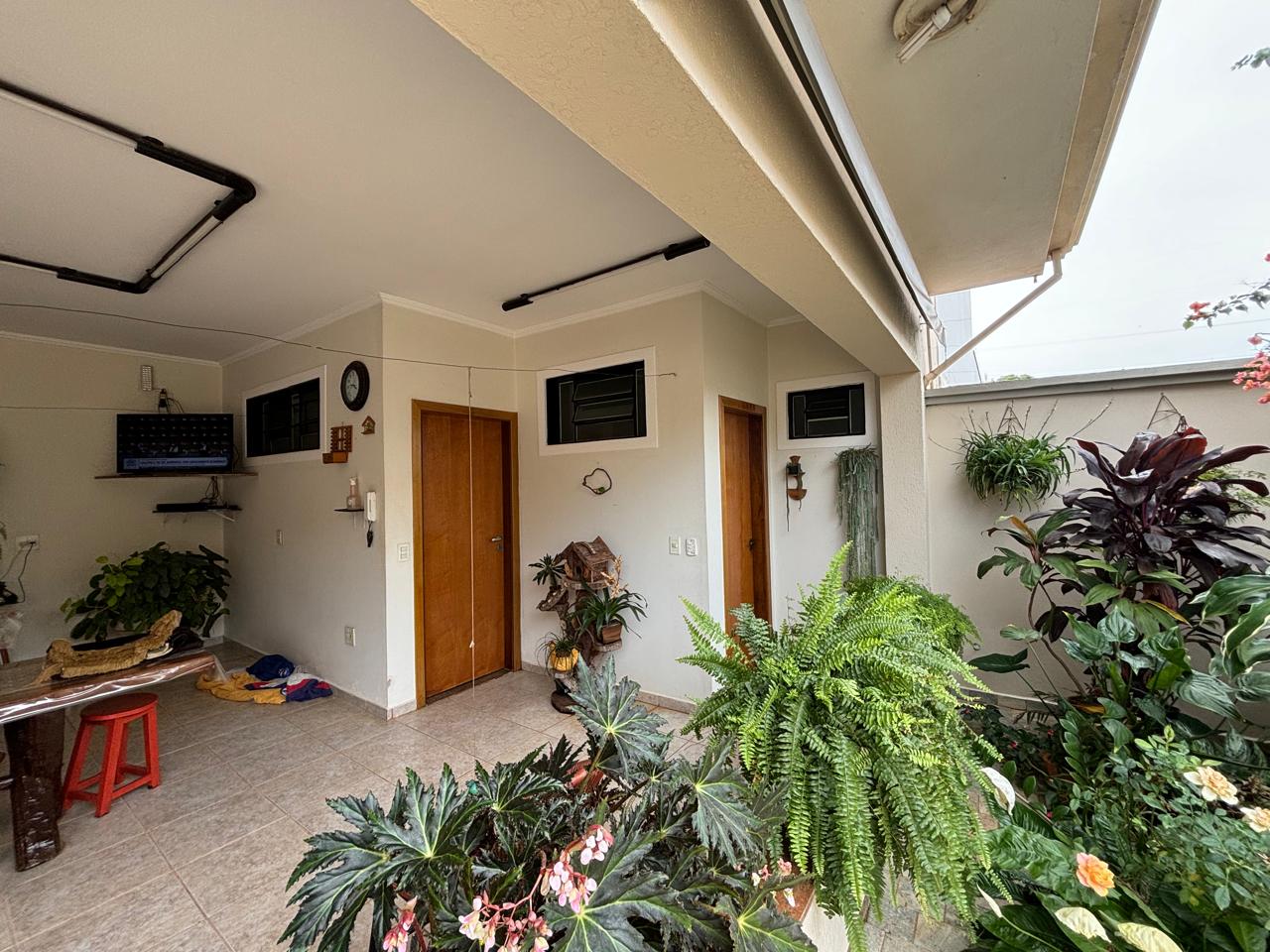 VENDE. RESIDENCIA DE ALTO PADRÃO COM 03 SUÍTES - ARANTES FERREIRA - BRODOWSKI-SP