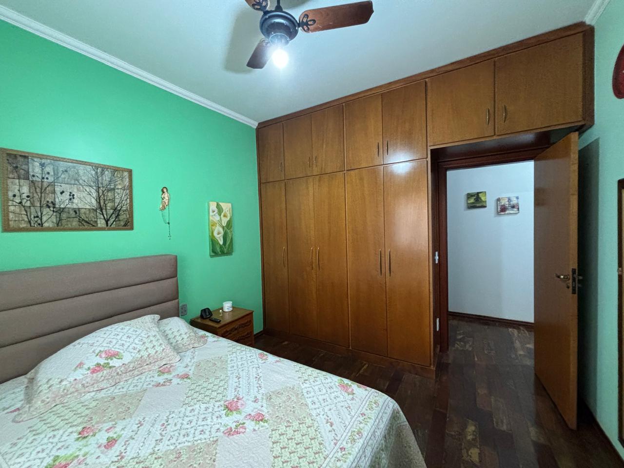 VENDE. RESIDENCIA DE ALTO PADRÃO COM 03 SUÍTES - ARANTES FERREIRA - BRODOWSKI-SP