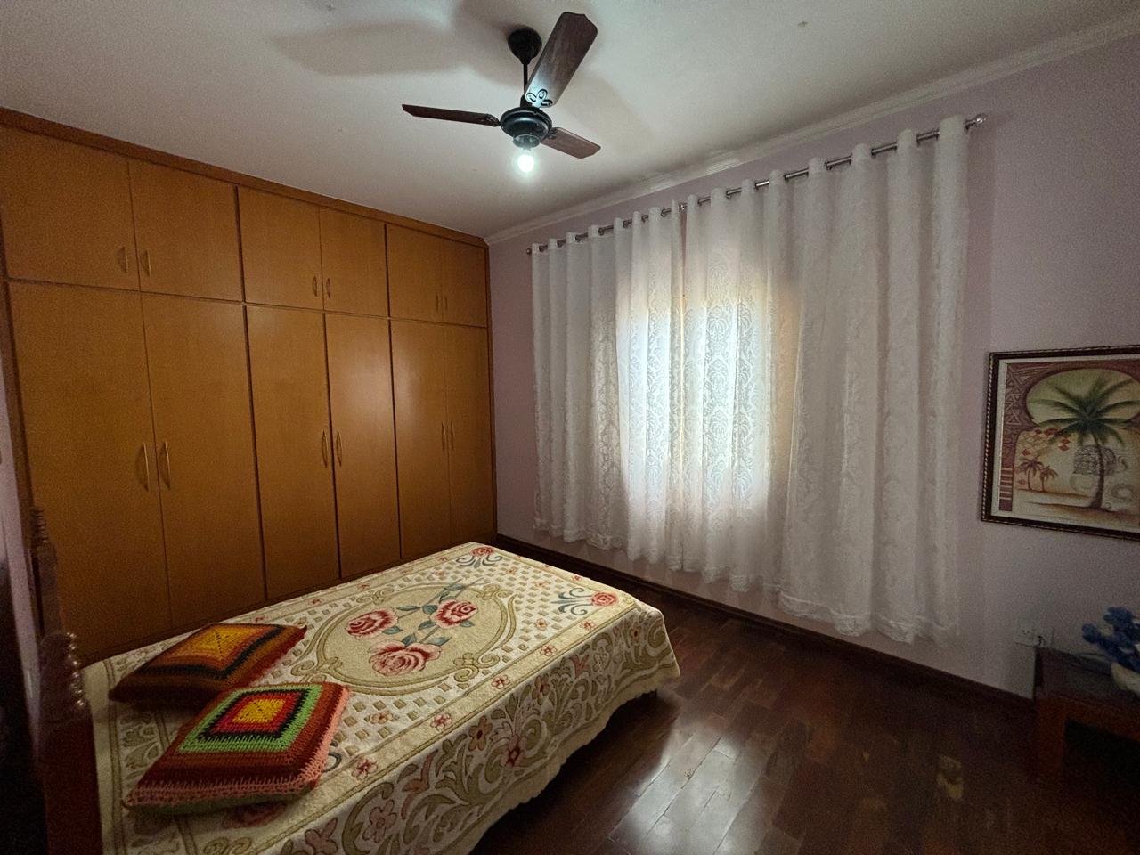 VENDE. RESIDENCIA DE ALTO PADRÃO COM 03 SUÍTES - ARANTES FERREIRA - BRODOWSKI-SP