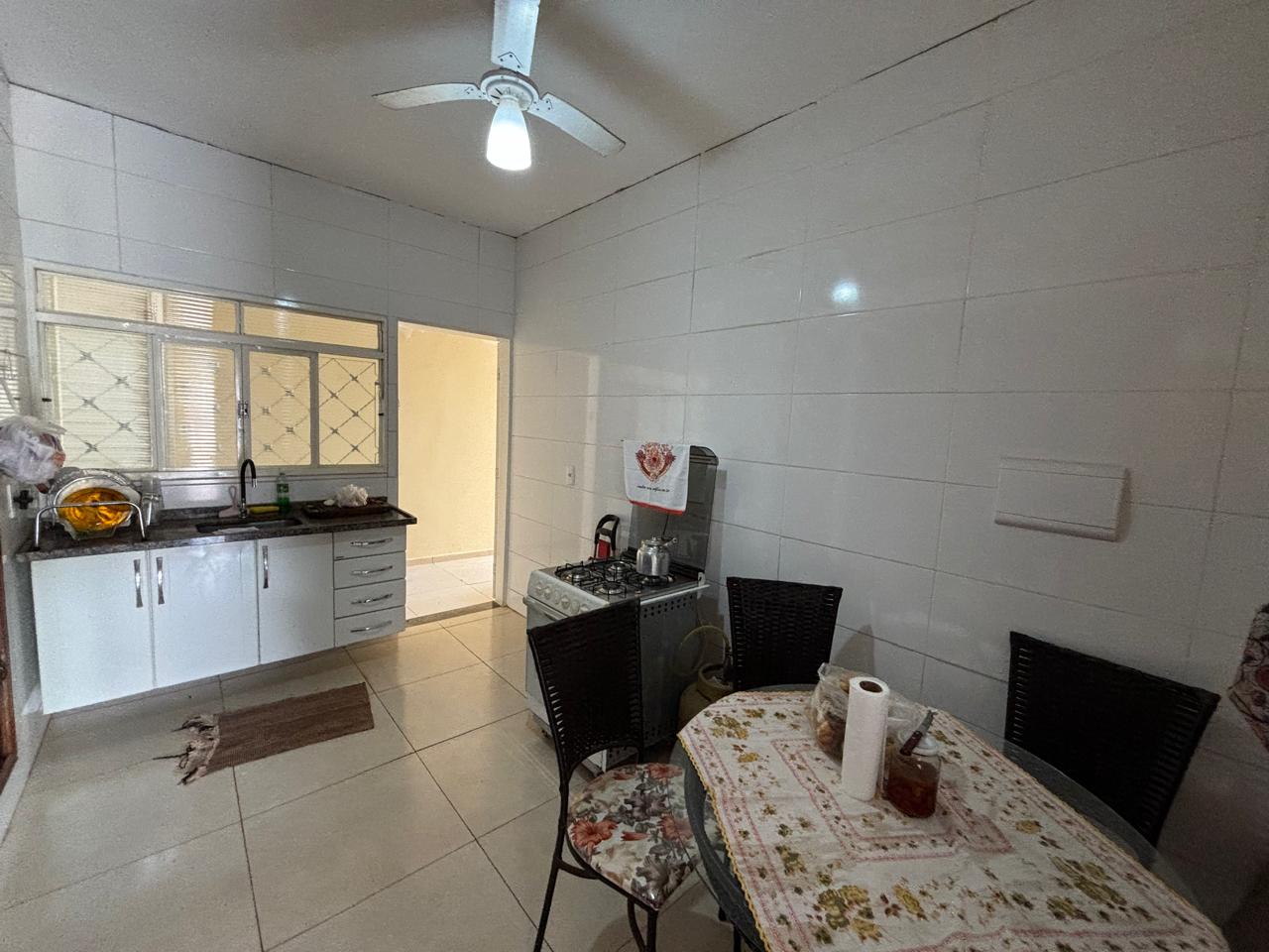 VENDE: CASA COM PISCINA - 02 DORMITÓRIOS - RESIDENCIAL BOM JARDIM - BRODOWSKI-SP.