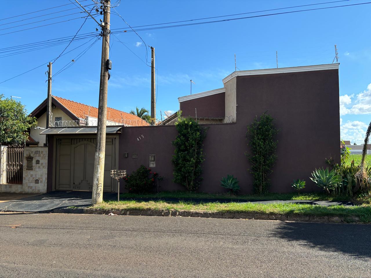 VENDE: CASA 02 DORMITÓRIOS - CENTRO - BRODOWSKI-SP. Brodosqui