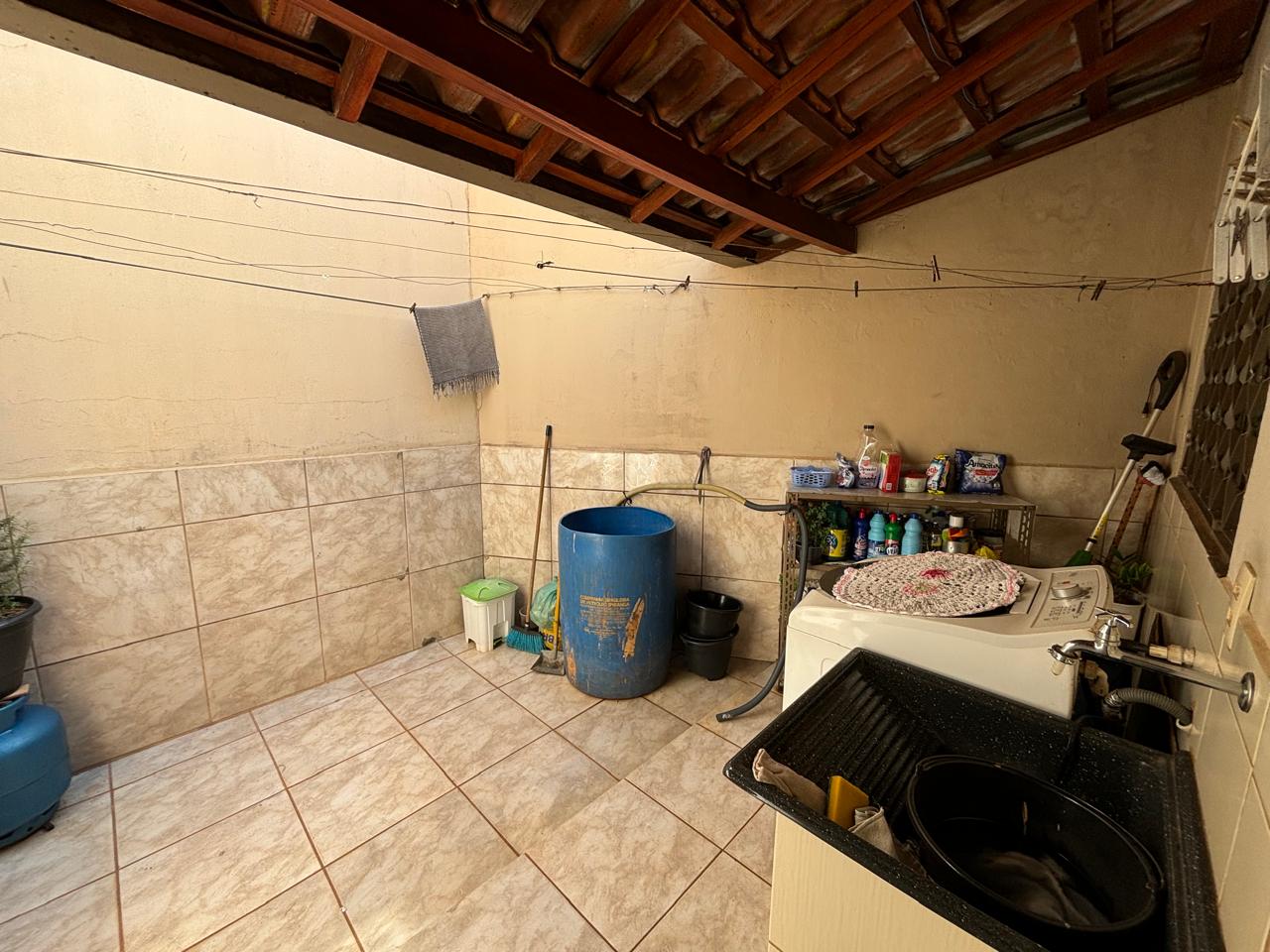VENDE: CASA 02 DORMITÓRIOS - CENTRO - BRODOWSKI-SP. Brodosqui