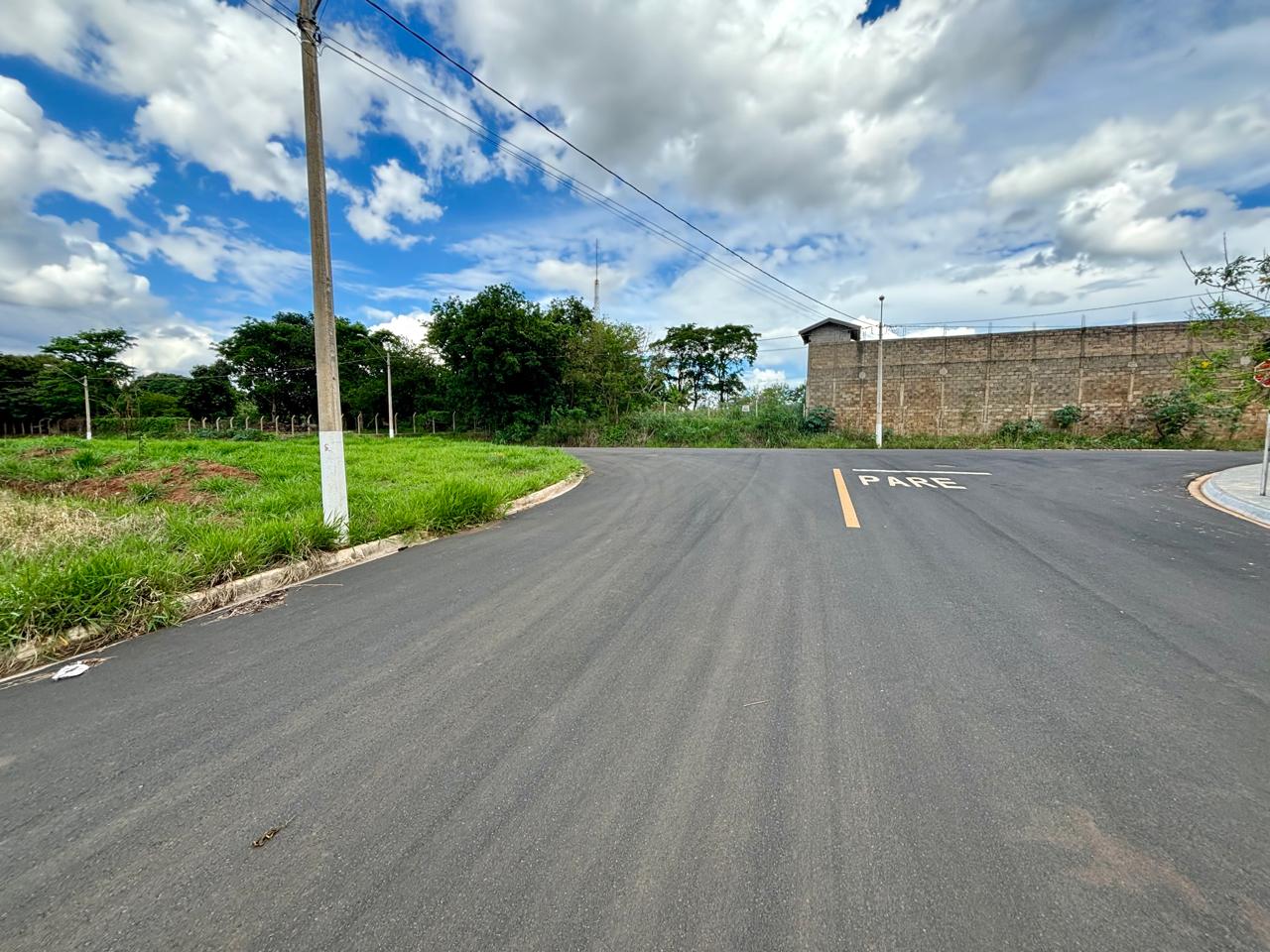 VENDE: TERRENO 250M² - JARDIM MIRANDA - EM BRODOWSKI-SP. (brodosqui)