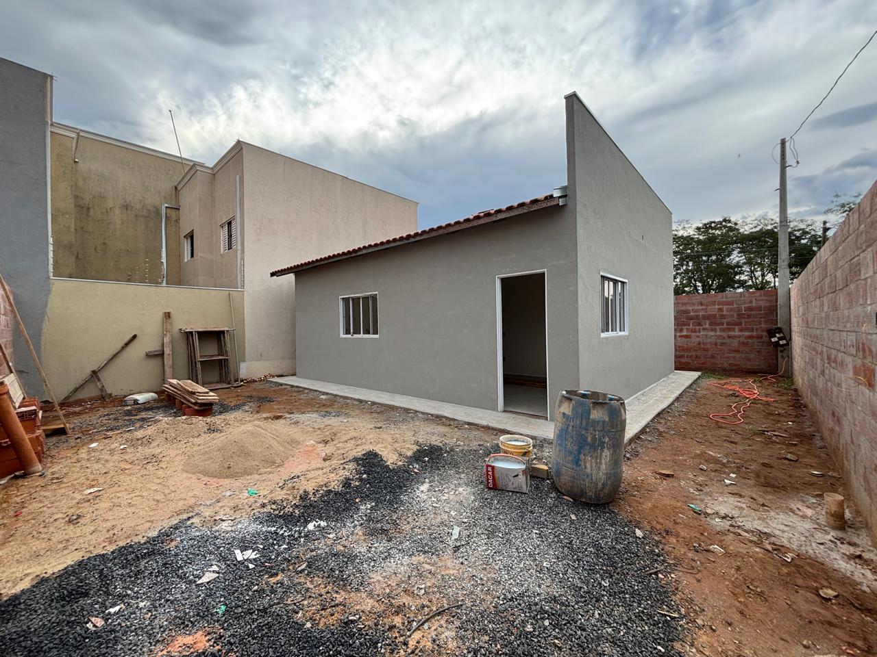 VENDE: CASA 02 DORMITÓRIOS - RESIDENCIAL ZEFERINO GIRARDI - BRODOWSKI-SP: