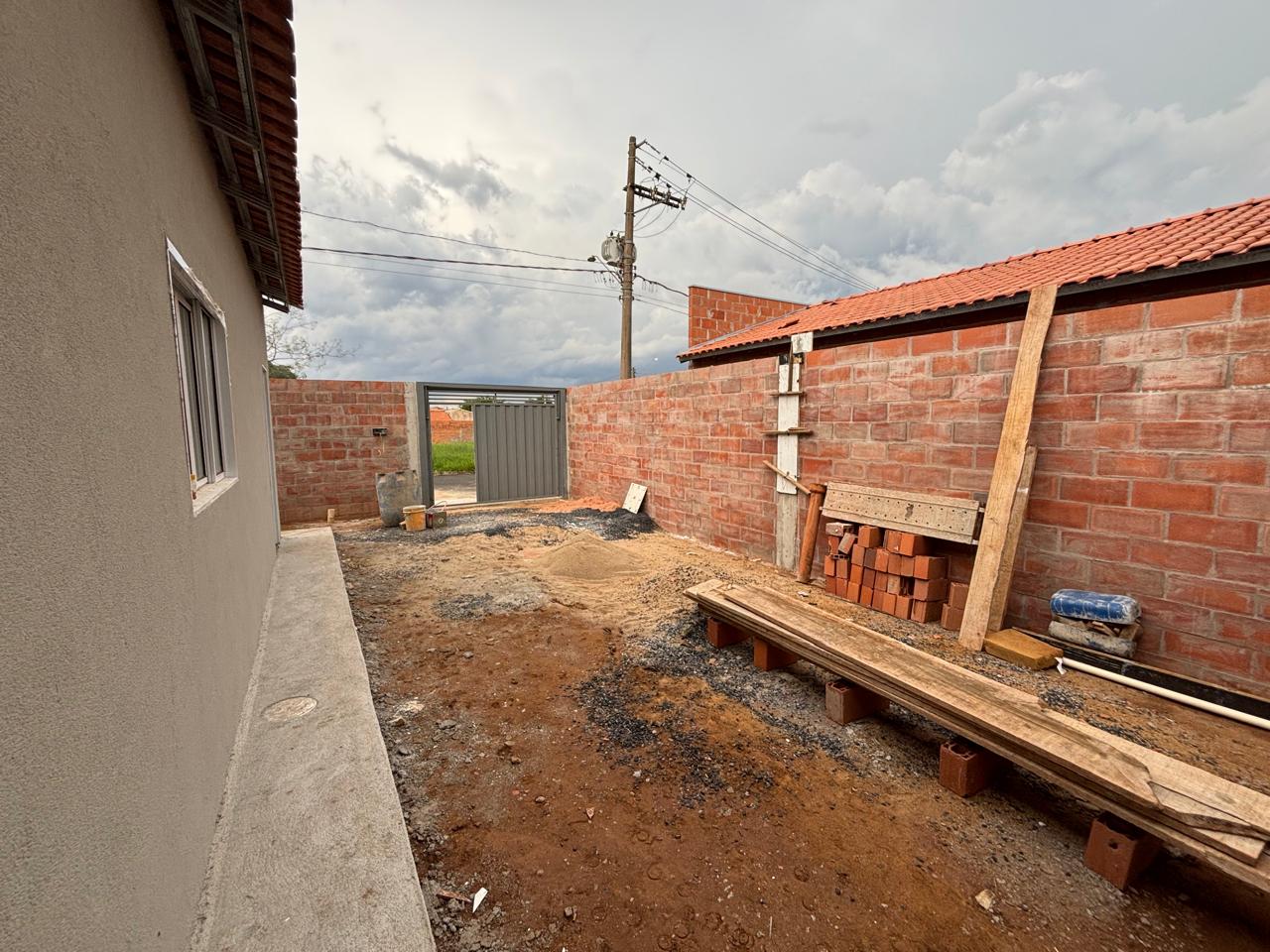 VENDE: CASA 02 DORMITÓRIOS - RESIDENCIAL ZEFERINO GIRARDI - BRODOWSKI-SP: