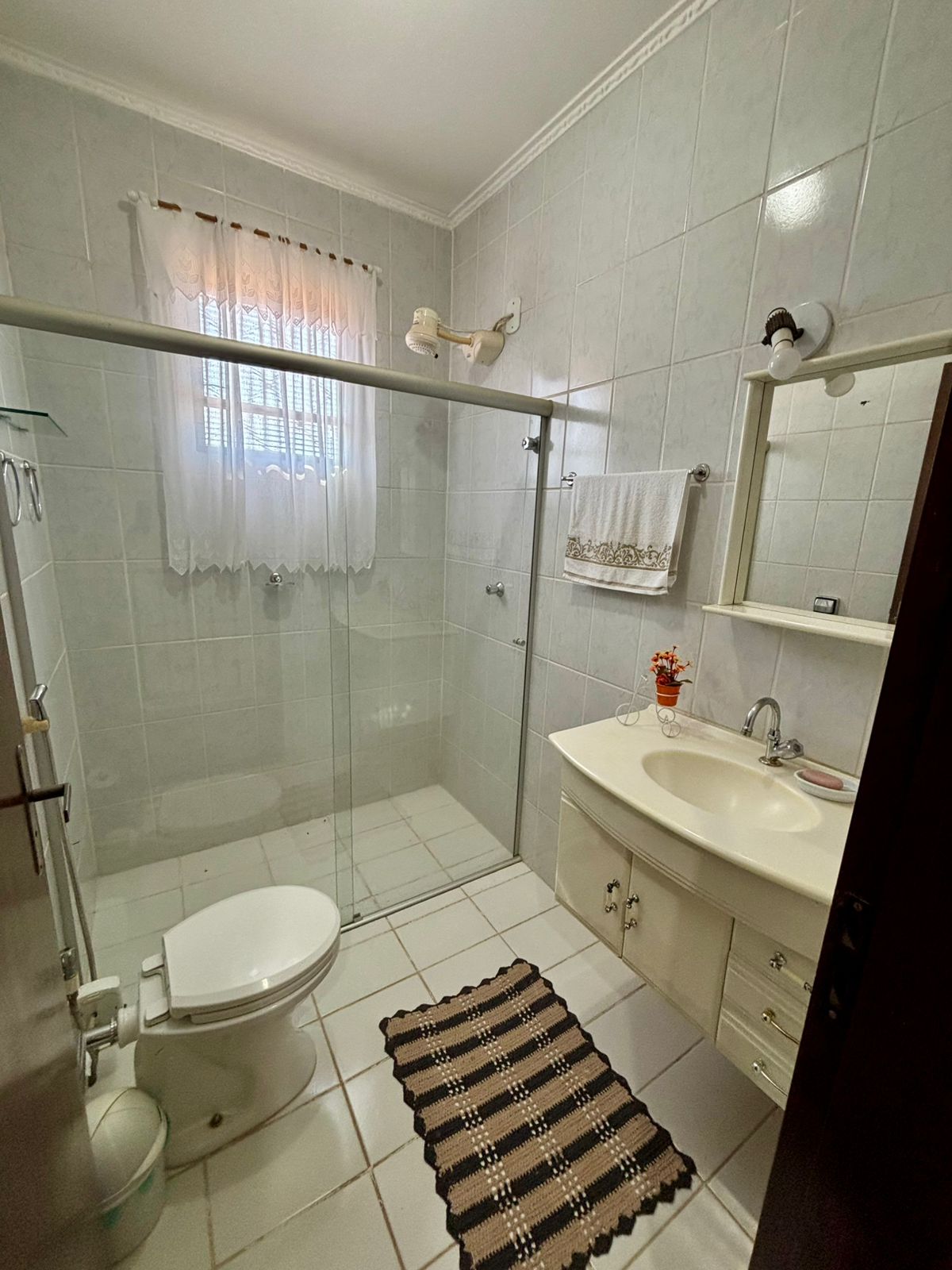 VENDE: SOBRADO 02 DORMITÓRIOS - VILA NOSSA SENHORA DAS GRAÇAS - BRODOWSKI-SP