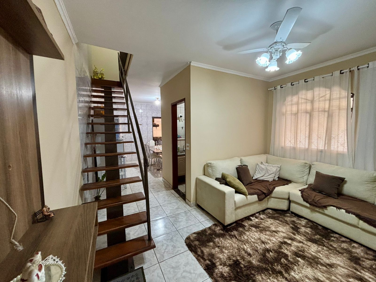 VENDE: SOBRADO 02 DORMITÓRIOS - VILA NOSSA SENHORA DAS GRAÇAS - BRODOWSKI-SP