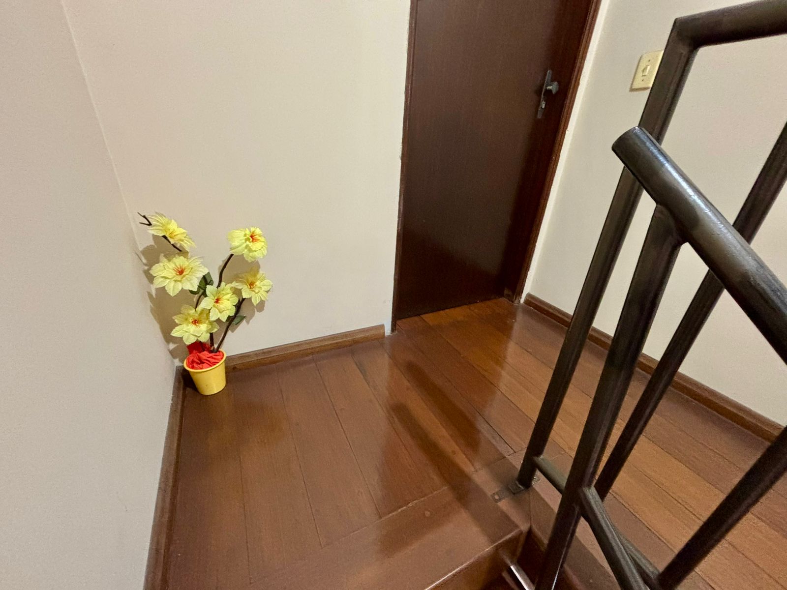 VENDE: SOBRADO 02 DORMITÓRIOS - VILA NOSSA SENHORA DAS GRAÇAS - BRODOWSKI-SP